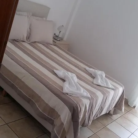 House Petridis 3*