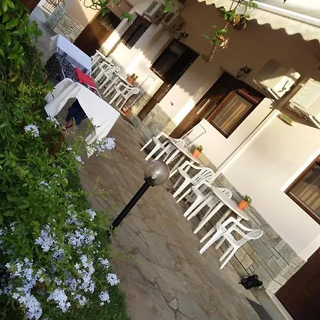 House Petridis Ξενοδοχείο με διαμερίσματα 3*